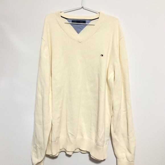 VINTAGE TOMMY HILFIGER CREAM V-NECK SWEATER - Picture 2 of 4